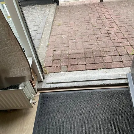 Charmant Appartement Met Terras En Parkeerplaats דירה אפלדורן