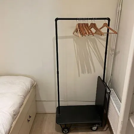 Charmant Appartement Met Terras En Parkeerplaats *